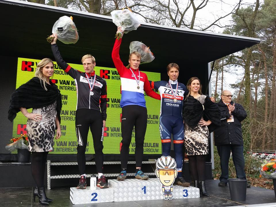 podiummasters50-nkveldrijden2016-fullscreen.jpg